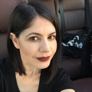 Meet your Posher, Ebelia